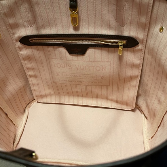 Louis Vuitton Neverfull MM Rose Ballerine - Picture 9 of 16